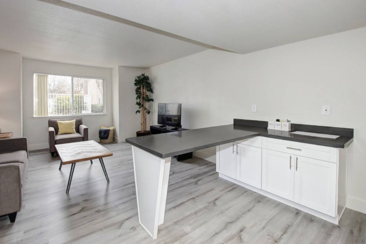 Apartment for rent at 2225 Glacier Dr, Davis, CA 95616