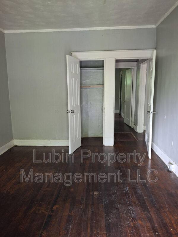 House for rent at 831 Kerr Ave, Memphis, TN 38106