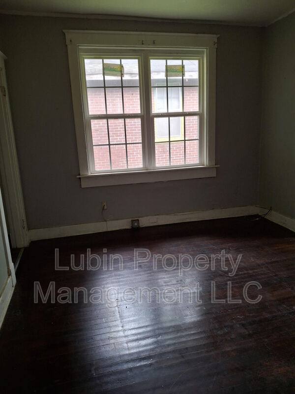 House for rent at 831 Kerr Ave, Memphis, TN 38106