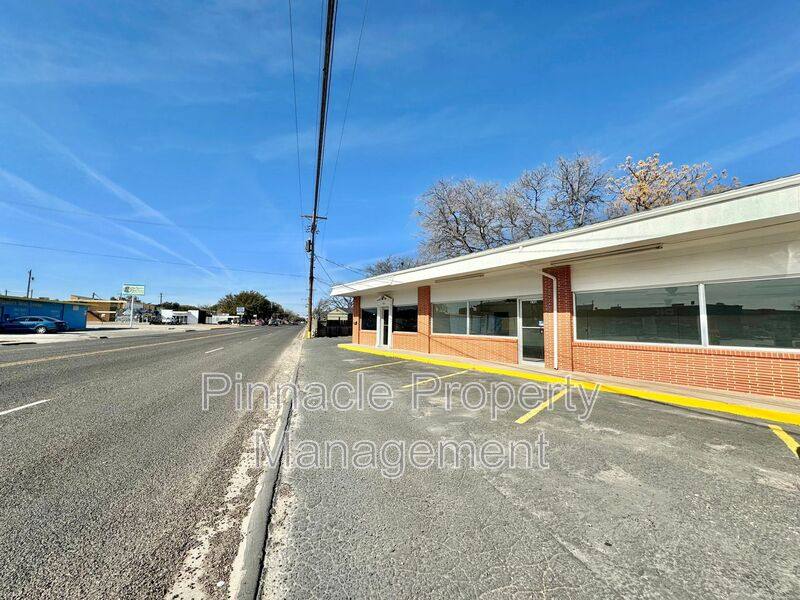 Apartment for rent at 2312 W Ave N, San Angelo, TX 76904