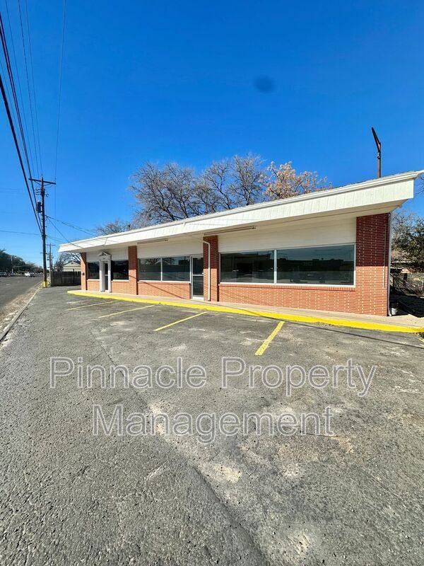 Apartment for rent at 2312 W Ave N, San Angelo, TX 76904