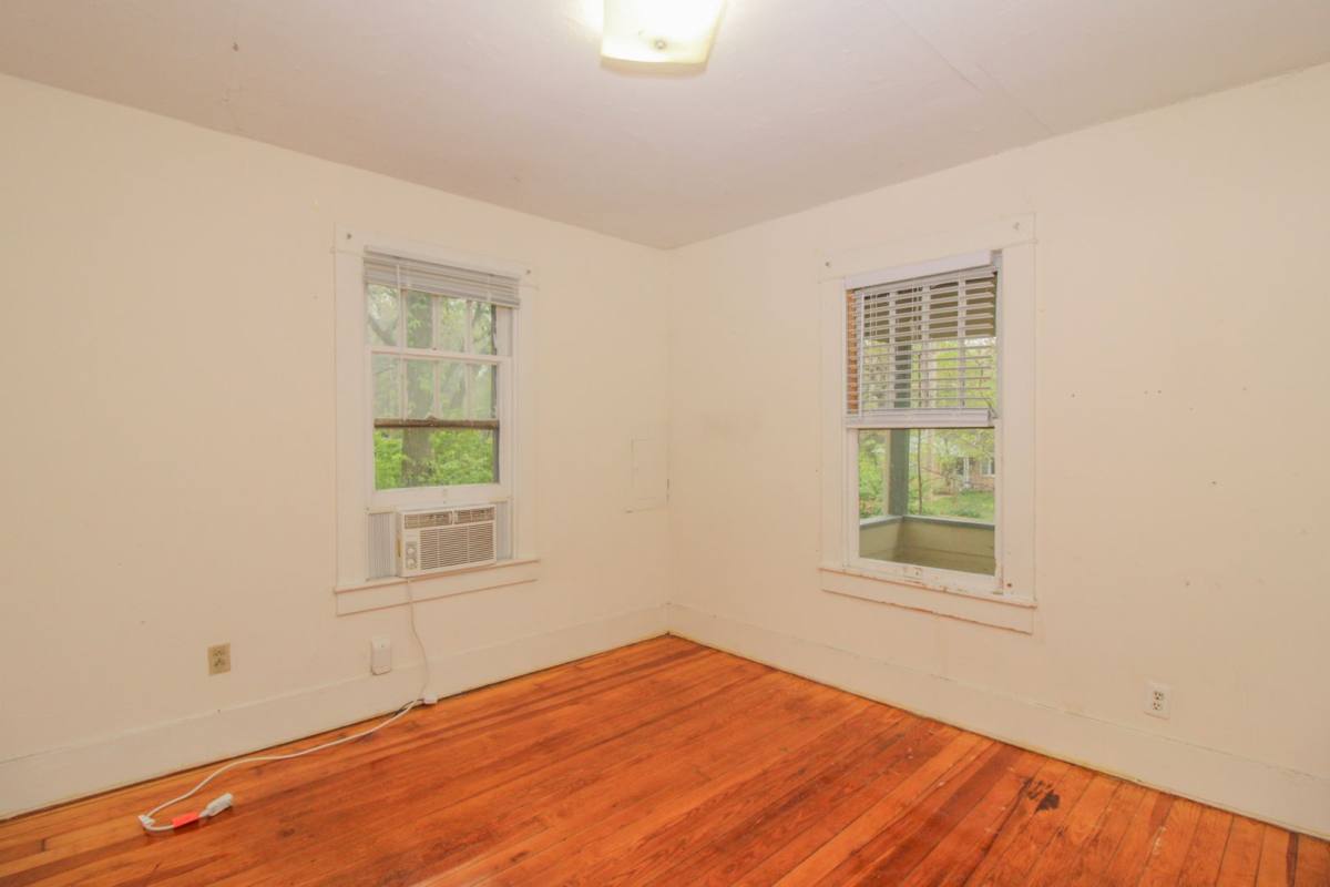 House for rent at 1721 Cliff Dr, Columbia, MO 65201