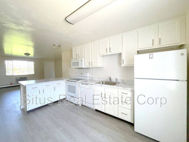 Apartment for rent at 385 S Depew St #109, Denver, CO 80226