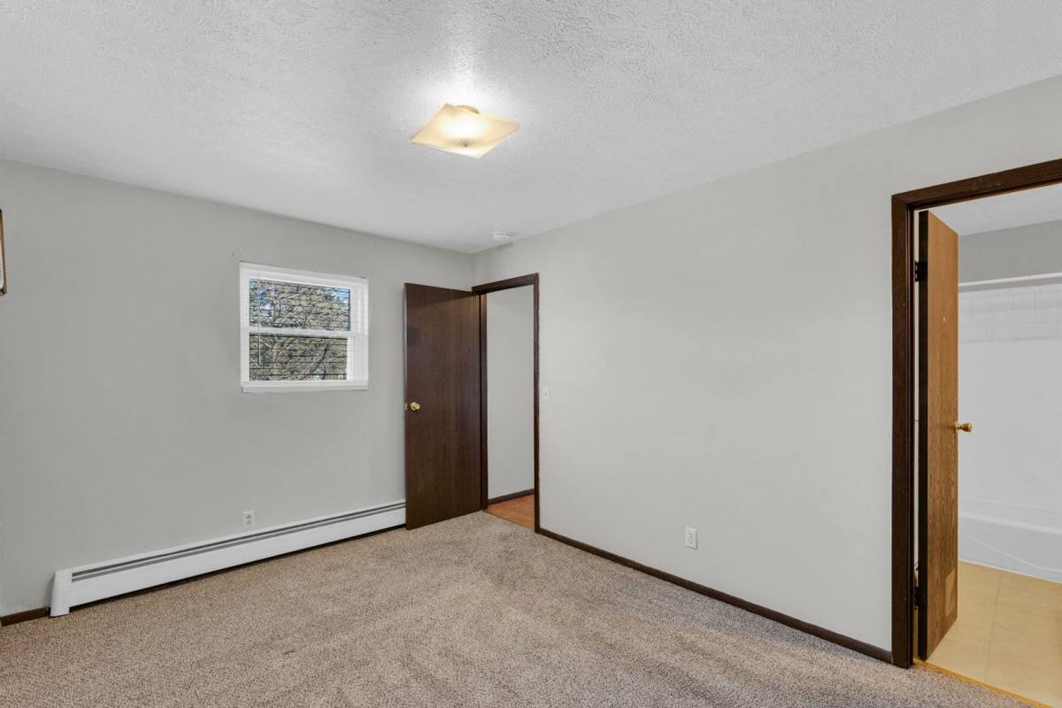 Apartment for rent at 205 W Shelbourne Dr, Normal, IL 61761