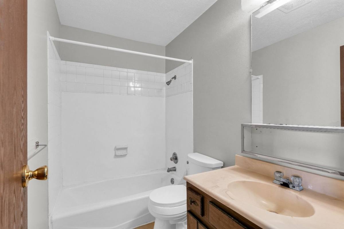 Apartment for rent at 205 W Shelbourne Dr, Normal, IL 61761