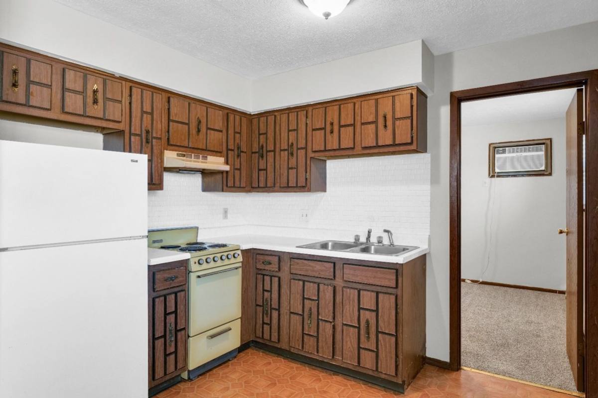 Apartment for rent at 205 W Shelbourne Dr, Normal, IL 61761