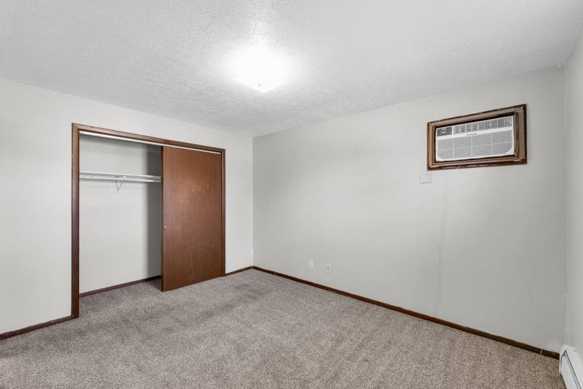 Apartment for rent at 205 W Shelbourne Dr, Normal, IL 61761
