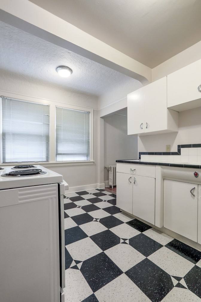 Apartment for rent at 707 NW 19th Ave, Portland, OR 97209