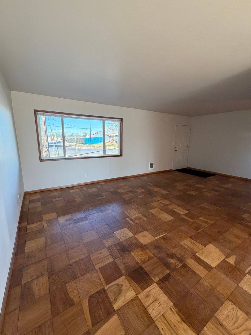 House for rent at 8915 Travis Dr, Moses Lake, WA 98837