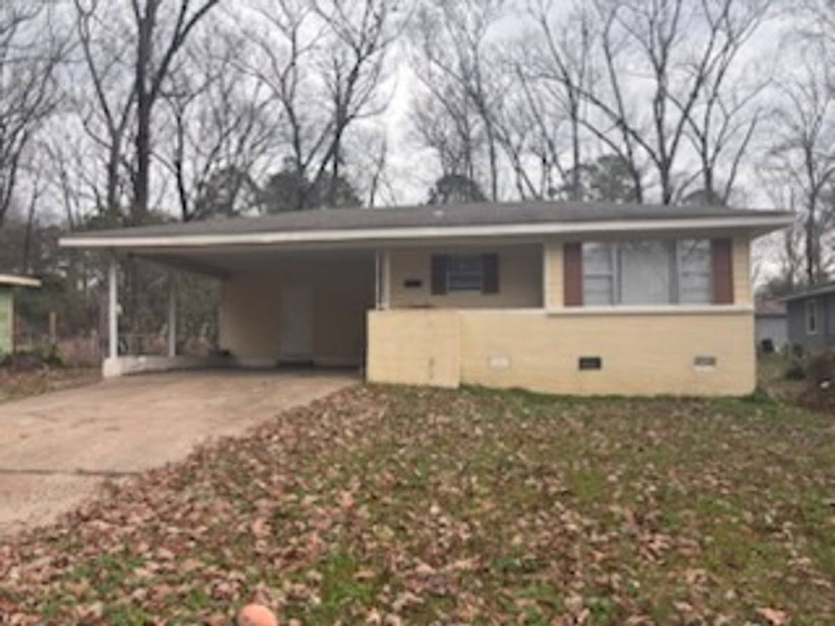 House for rent at 3158 Peterson Dr, Jackson, MS 39212
