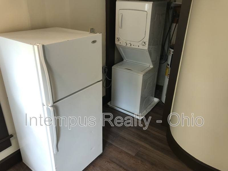Apartment for rent at 236 E William St #2, Delaware, OH 43015