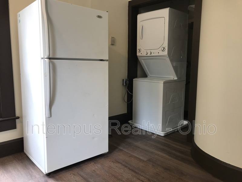 Apartment for rent at 236 E William St #2, Delaware, OH 43015