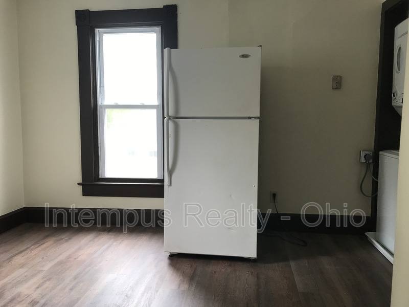 Apartment for rent at 236 E William St #2, Delaware, OH 43015