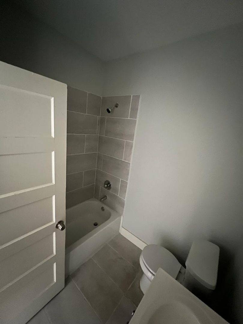 Apartment for rent at 1107 Ave A, Beaumont, TX 77701