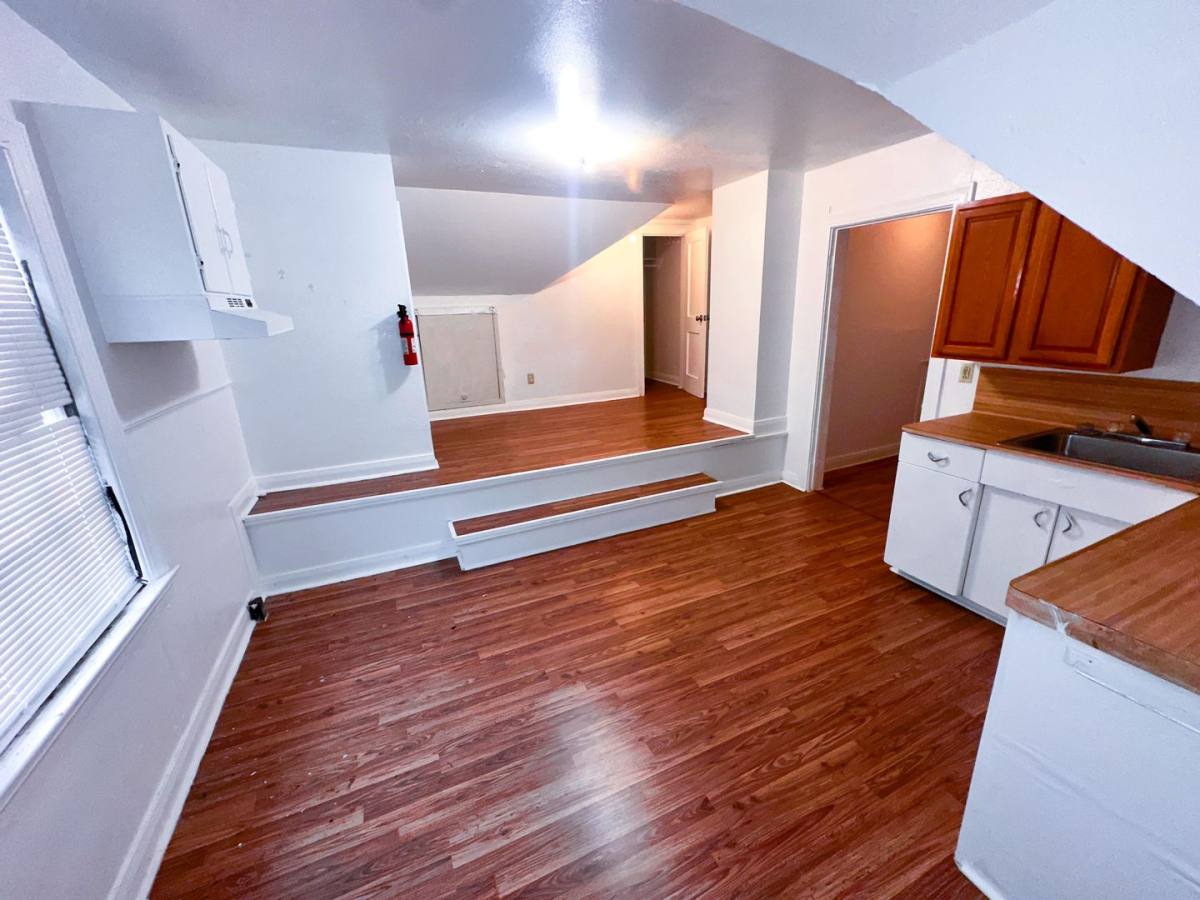 Apartment for rent at 1142 Lyle St, Beaumont, TX 77701