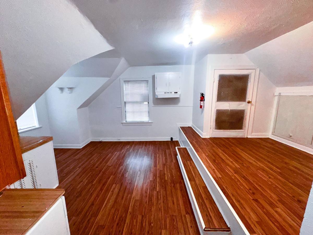 Apartment for rent at 1142 Lyle St, Beaumont, TX 77701