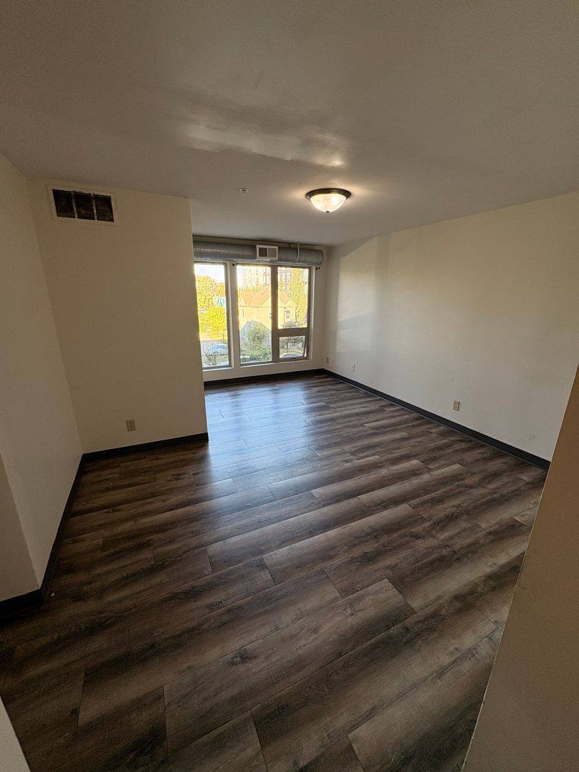 Apartment for rent at 2900 Pleasant Ave S, Minneapolis, MN 55408