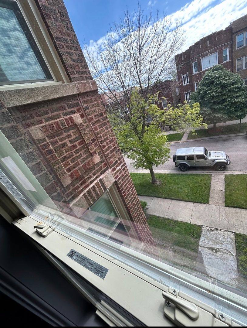 Apartment for rent at 7730 S Cornell Ave #3, Chicago, IL 60649