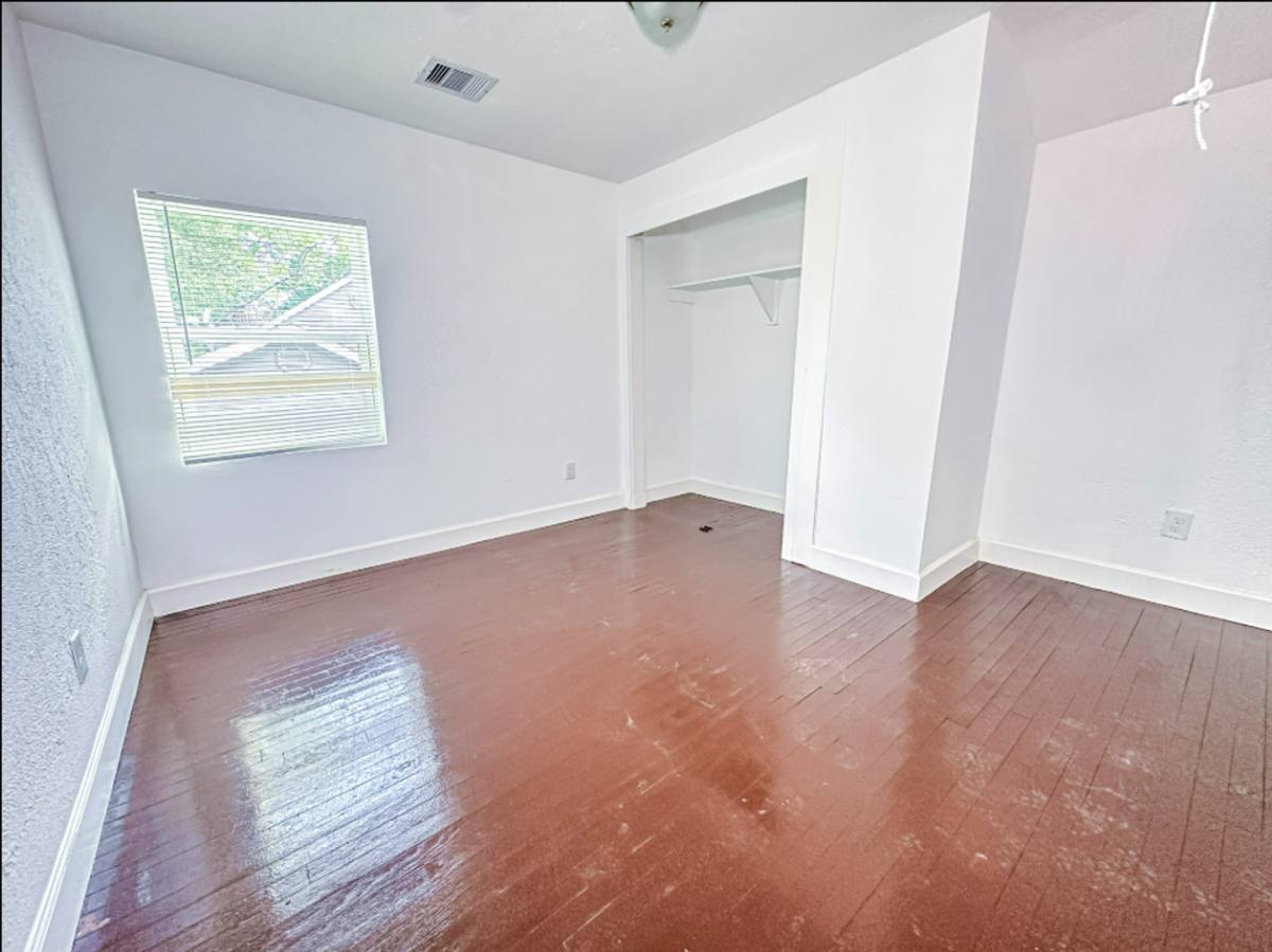 Apartment for rent at 2555 Pierce St, Beaumont, TX 77703