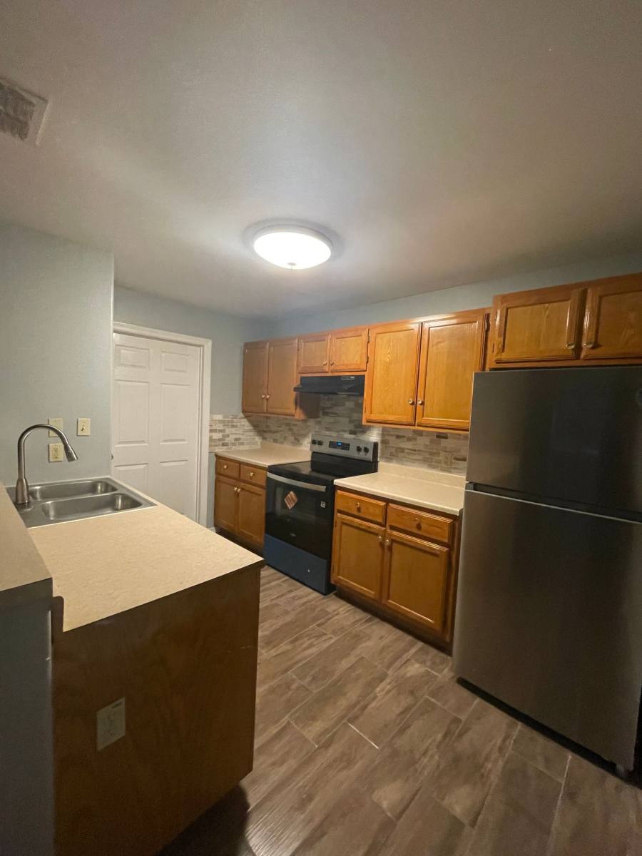 Apartment for rent at 1602 S Airport Dr, Weslaco, TX 78596