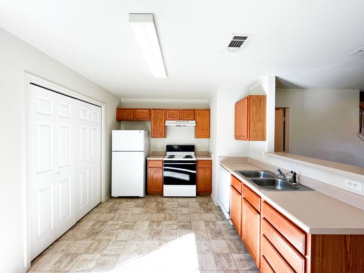 Apartment for rent at 308 Creek St, Copperas Cove, TX 76522