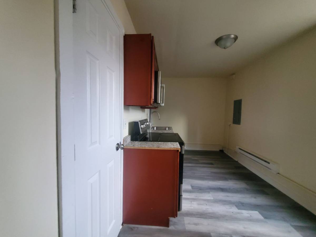 Apartment for rent at 347 N 7th St, Allentown, PA 18102