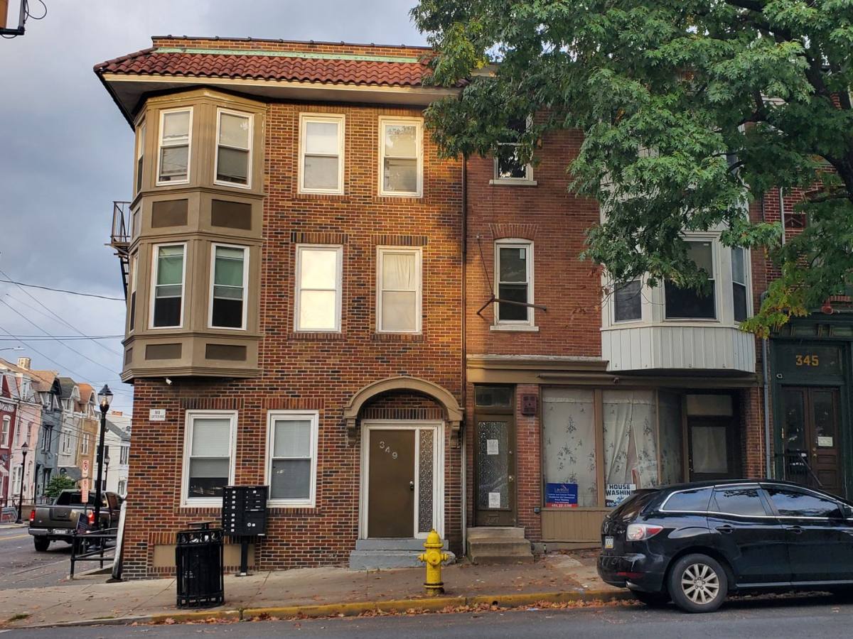 Apartment for rent at 347 N 7th St, Allentown, PA 18102