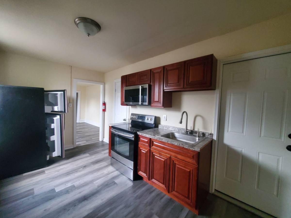 Apartment for rent at 347 N 7th St, Allentown, PA 18102