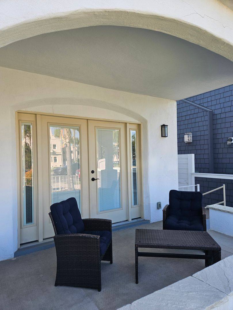 Apartment for rent at 540 Orange Ave, Coronado, CA 92118