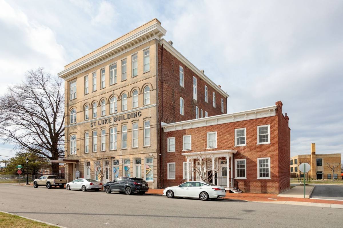 Apartment for rent at 900 St James, Richmond, VA 23220