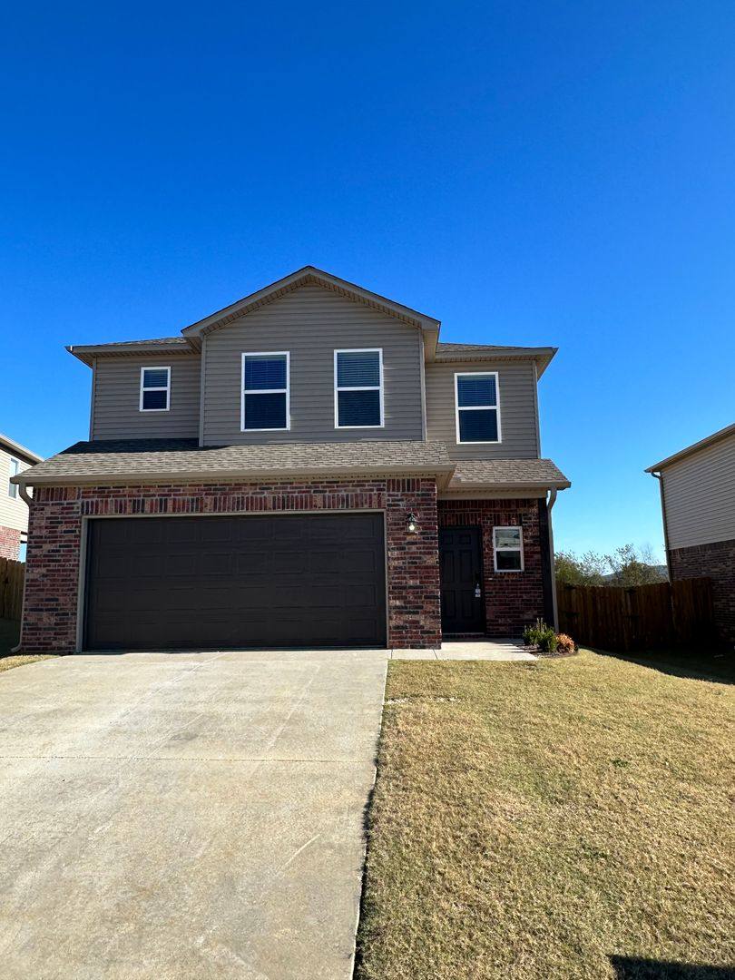House for rent at 3301 Gulley Lane, Farmington, AR 72730