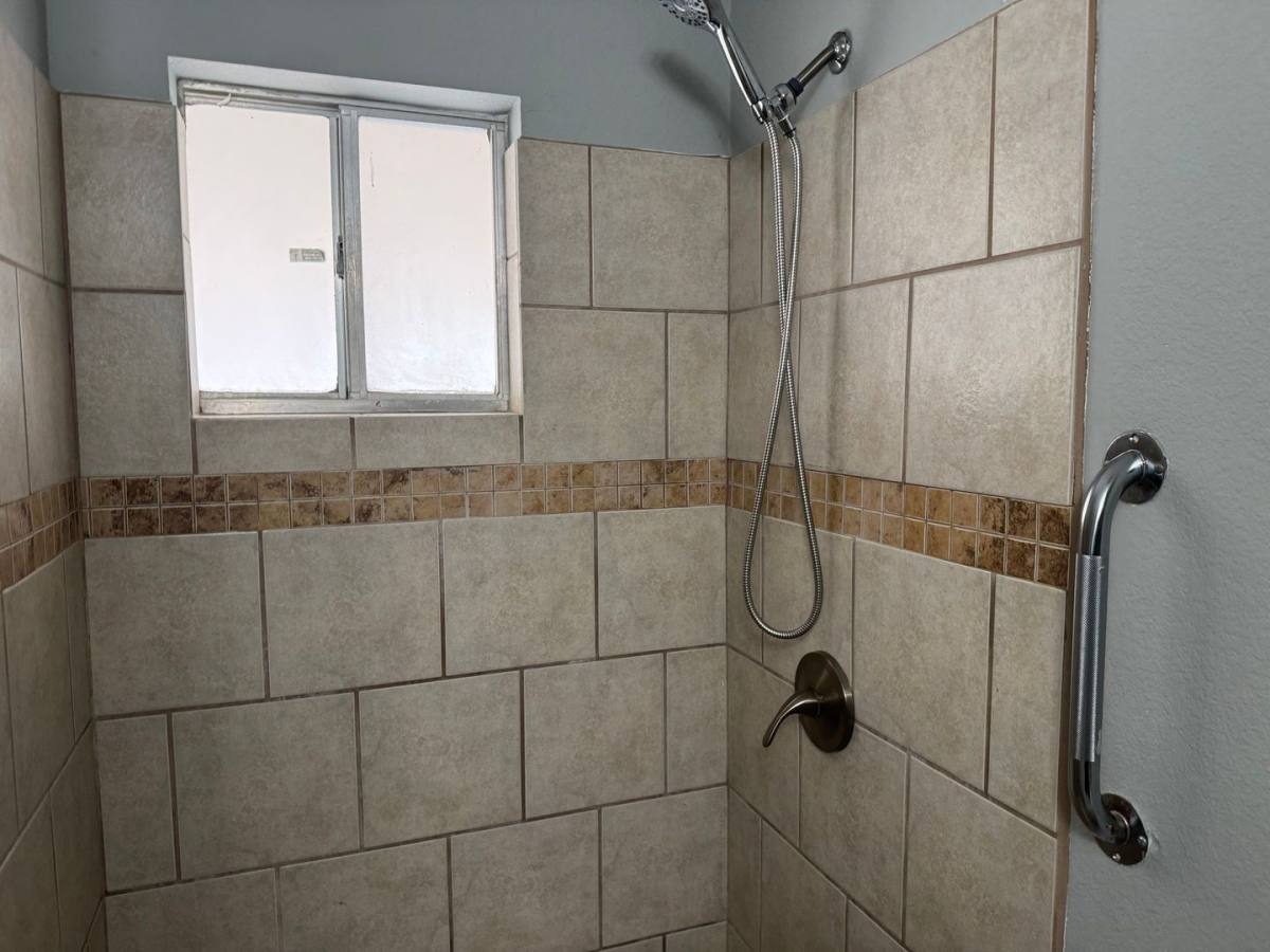 Apartment for rent at 807 E Southcross Blvd, San Antonio, TX 78214