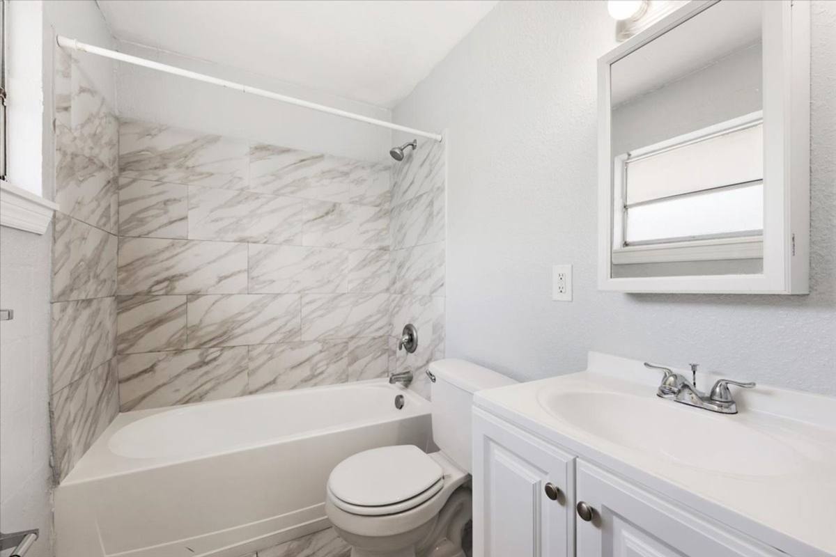Apartment for rent at 810 Sycamore St, Titusville, FL 32780