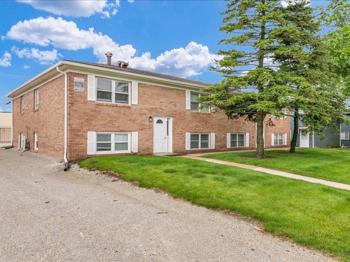 Apartment for rent at 333 Riley Dr, Bloomington, IL 61701