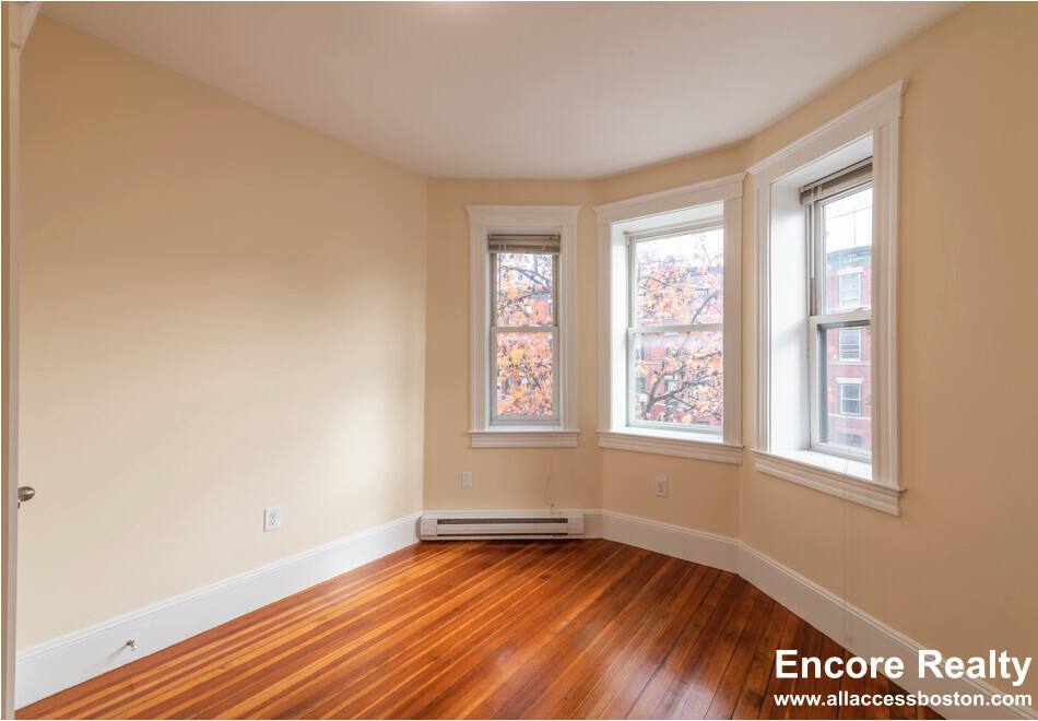 Apartment for rent at 887 Huntington Ave #3, Boston, MA 02115