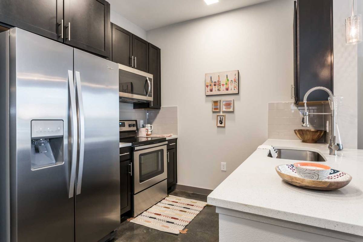 Apartment for rent at 1111 Durham Dr #AZ1, Houston, TX 77007