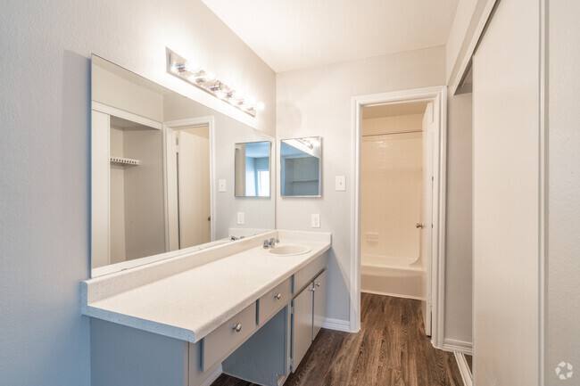 Apartment for rent at 4400 Memorial Dr #BP1, Houston, TX 77007