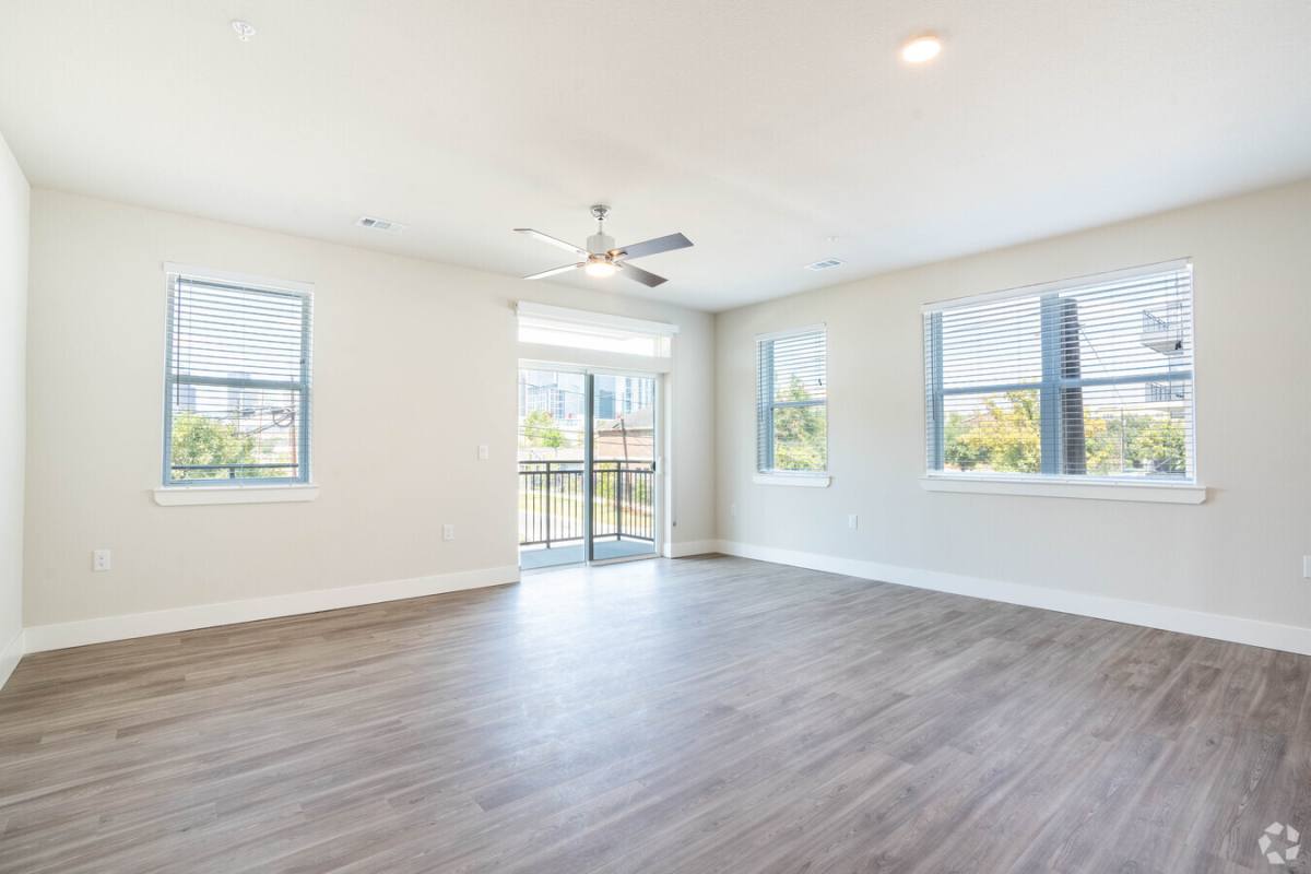 Apartment for rent at 2425 Bell St #BE3, Houston, TX 77003