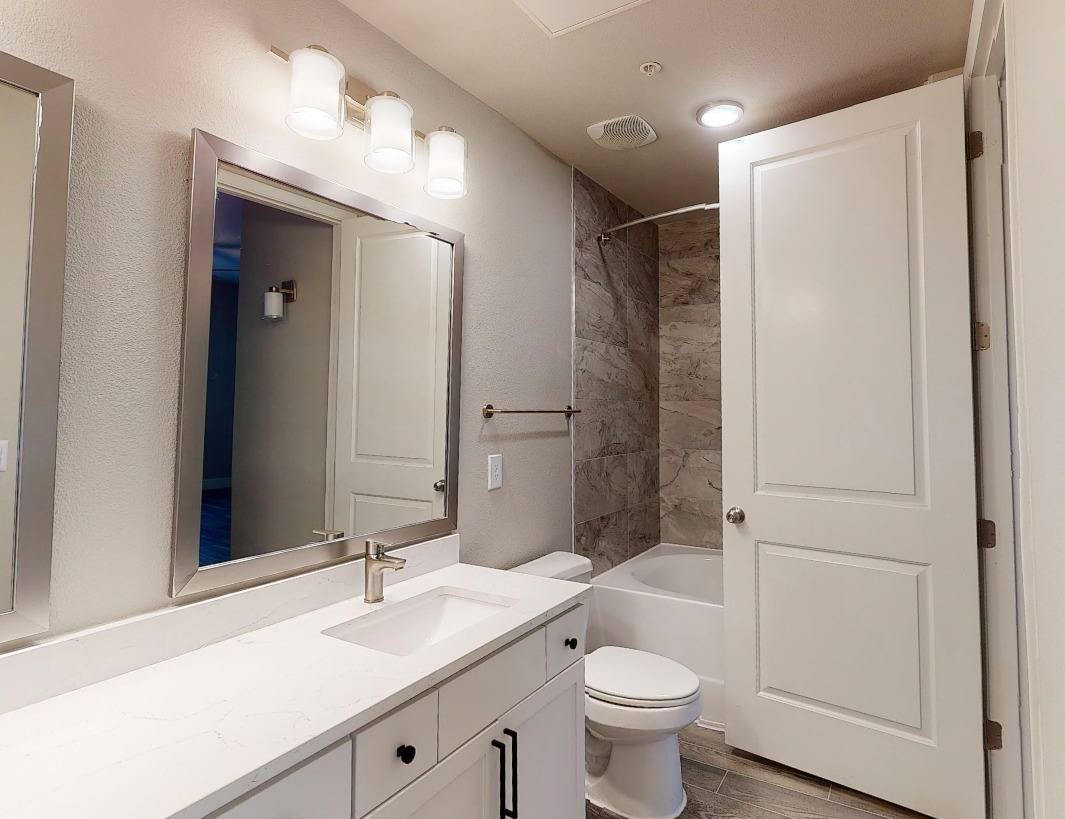 Apartment for rent at 13202 Briar Forest Dr #BFL, Houston, TX 77077