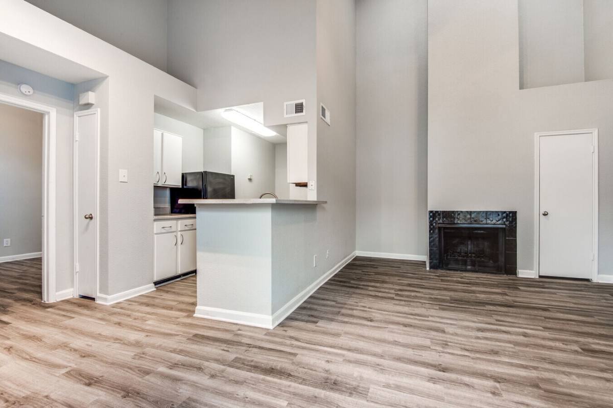 Apartment for rent at 14135 Champions Dr #CSGN, Houston, TX 77069