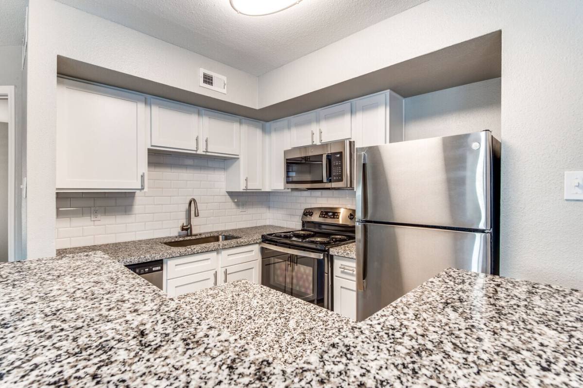 Apartment for rent at 14135 Champions Dr #CSGN, Houston, TX 77069