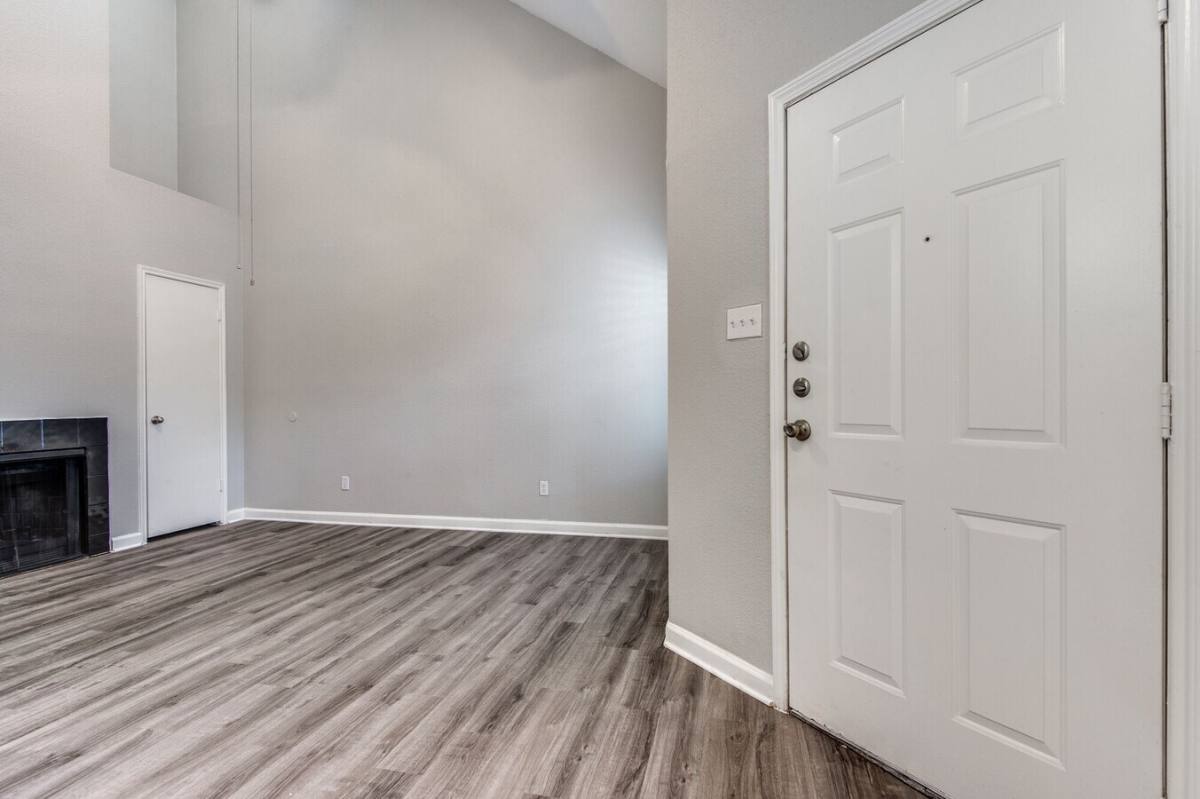 Apartment for rent at 14135 Champions Dr #CSGN, Houston, TX 77069