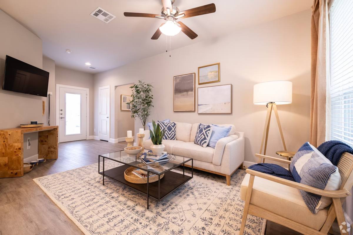 Apartment for rent at 15770 Old Conroe Rd #CGL1, Conroe, TX 77384
