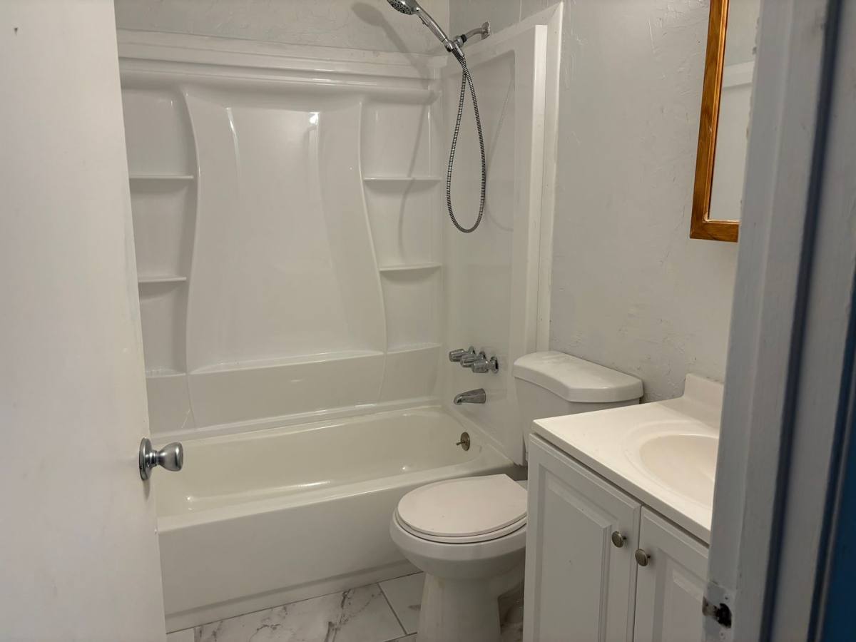Apartment for rent at 22 S Lake Dr, Antioch, CA 94509
