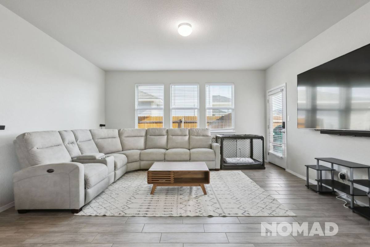 House for rent at 209 Lake Placid Run, Elgin, TX 78621