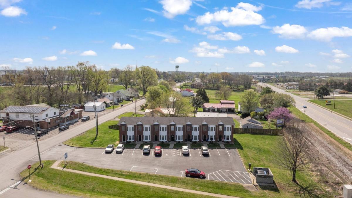 Townhouse for rent at 714 Hawkins Dr, Elizabethtown, KY 42701