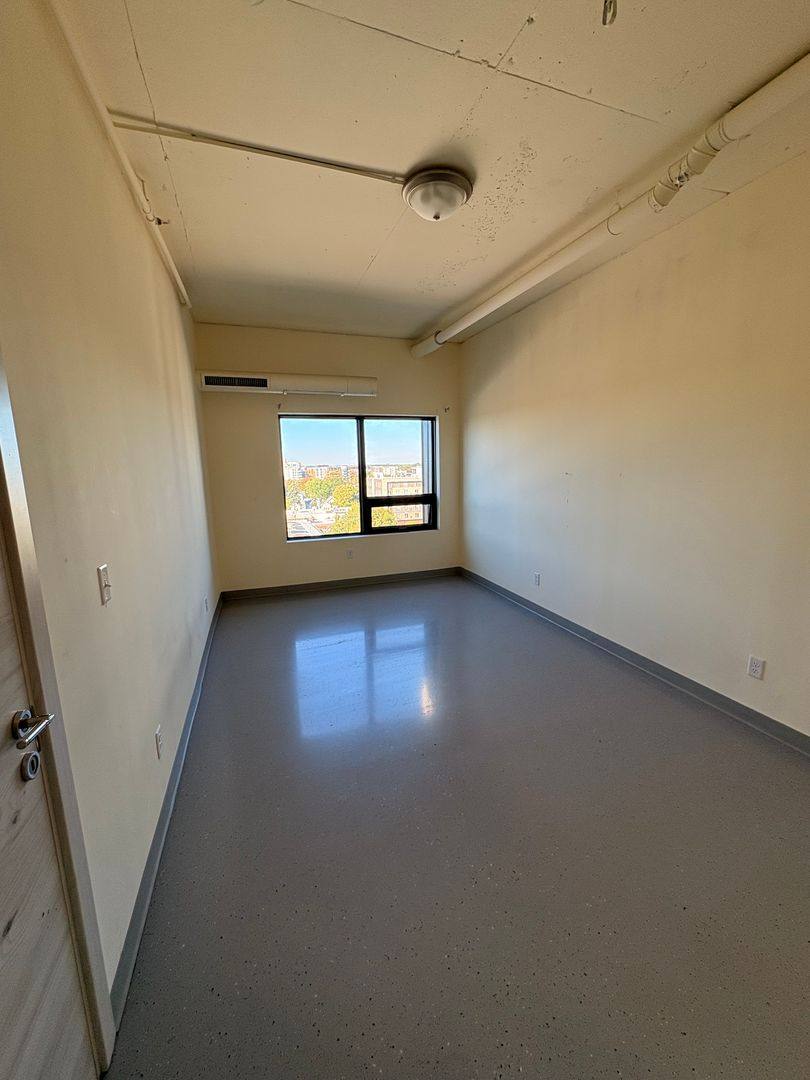 Apartment for rent at 200 W Lake St, Minneapolis, MN 55408