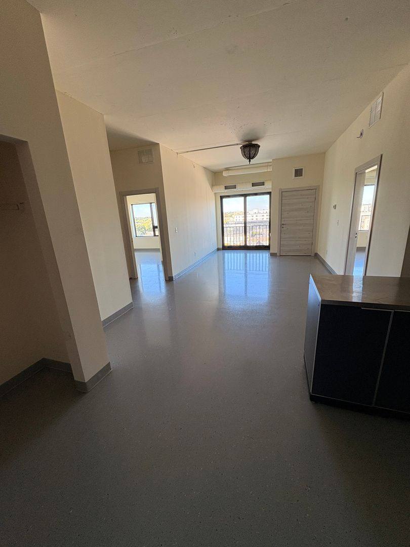 Apartment for rent at 200 W Lake St, Minneapolis, MN 55408