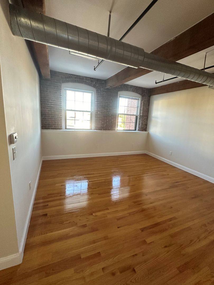Apartment for rent at 11 Villa St, Haverhill, MA 01832