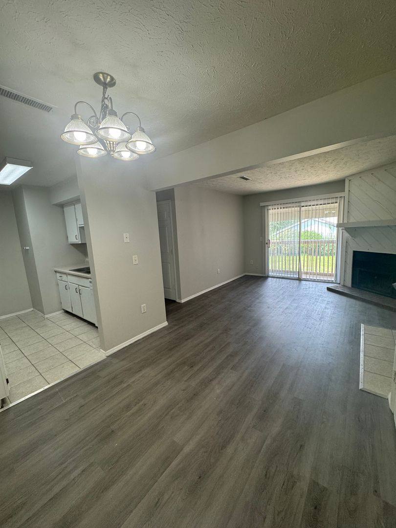 Apartment for rent at 10 Ironwood Court, Lafayette, IN 47905